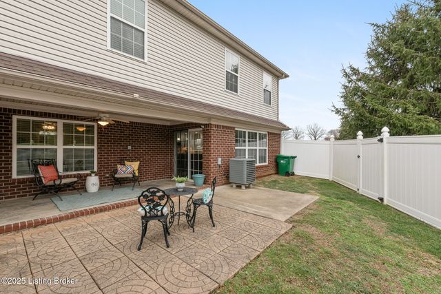 163 Villa Vista Dr D, Shepherdsville, KY 40165