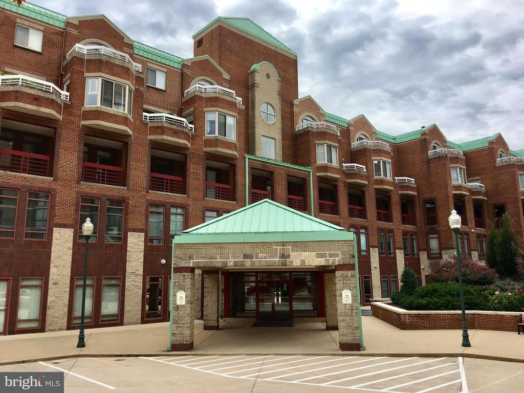 Image 1 of property listing at 22 COURTHOUSE SQ #407, Rockville, MD 20850