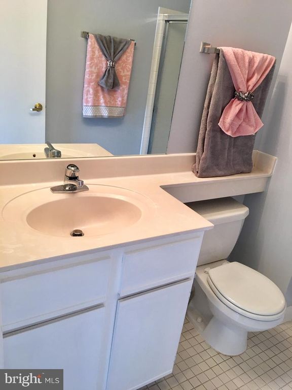 Image 25 of property listing at 22 COURTHOUSE SQ #407, Rockville, MD 20850