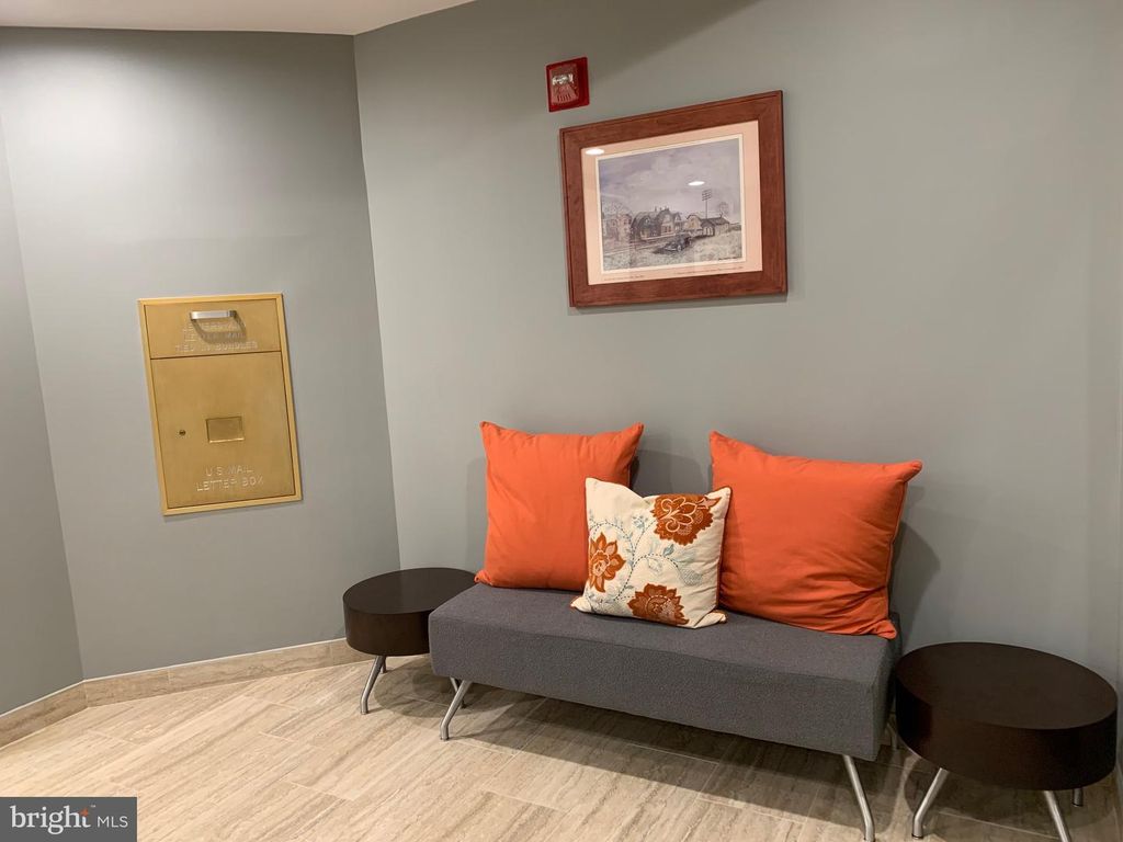 Image 43 of property listing at 22 COURTHOUSE SQ #407, Rockville, MD 20850