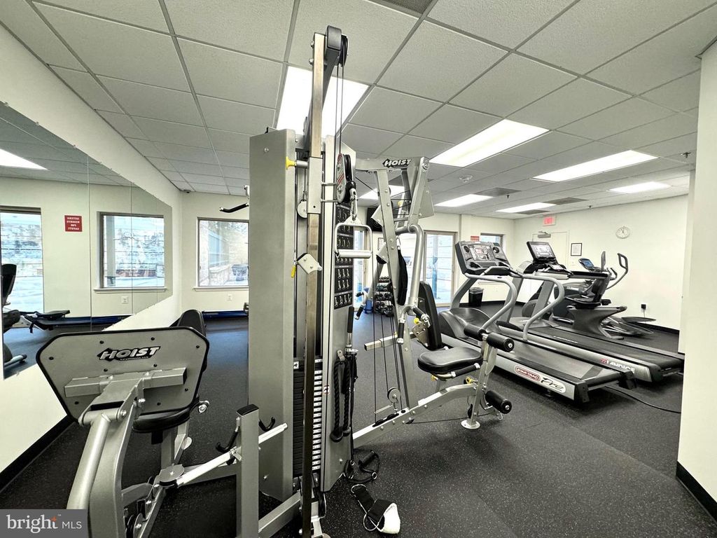 Image 46 of property listing at 22 COURTHOUSE SQ #407, Rockville, MD 20850