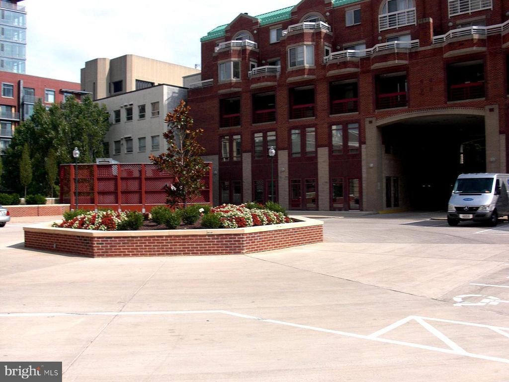 Image 49 of property listing at 22 COURTHOUSE SQ #407, Rockville, MD 20850