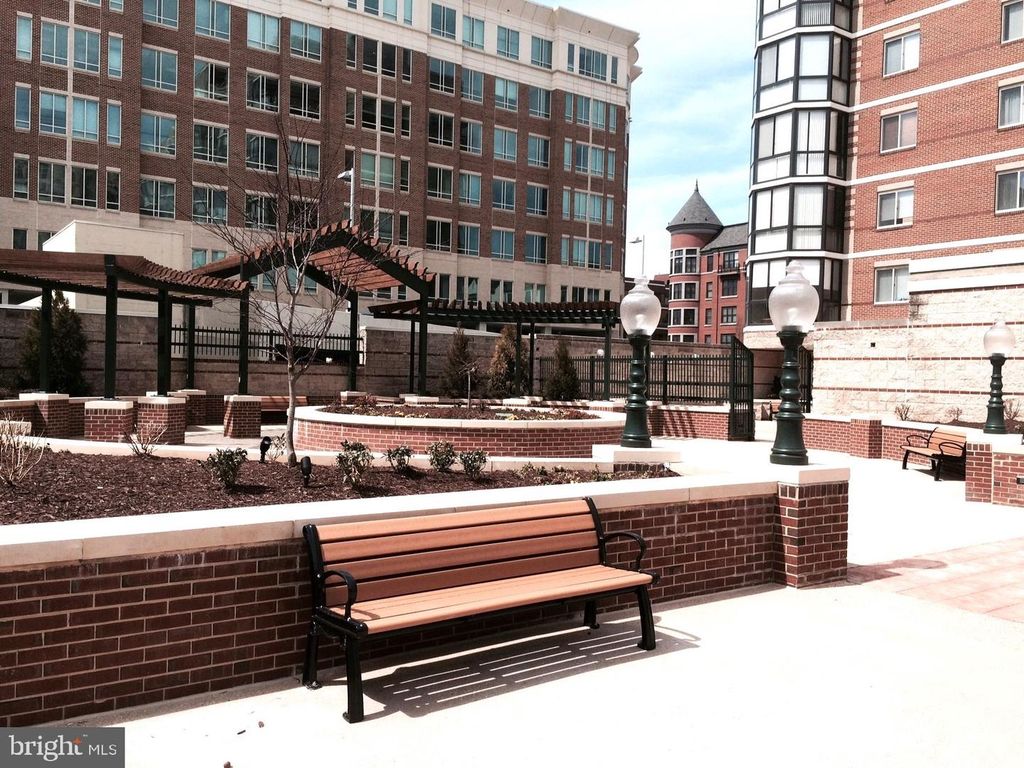 Image 51 of property listing at 22 COURTHOUSE SQ #407, Rockville, MD 20850