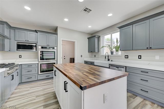 8024 Pink Desert Street, North Las Vegas, NV 89085