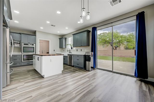 8024 Pink Desert Street, North Las Vegas, NV 89085