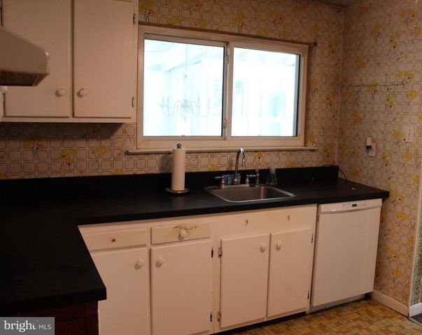 113 N 5 POINTS RD, West Chester, PA 19380