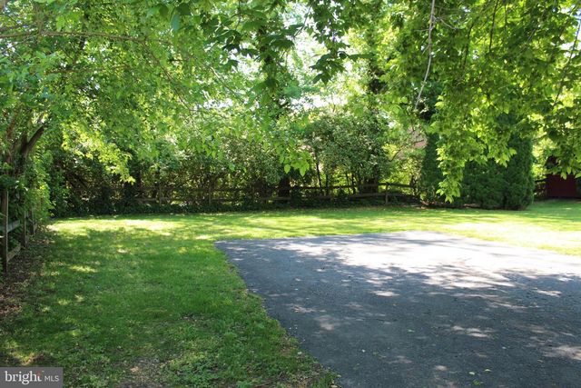 113 N 5 POINTS RD, West Chester, PA 19380