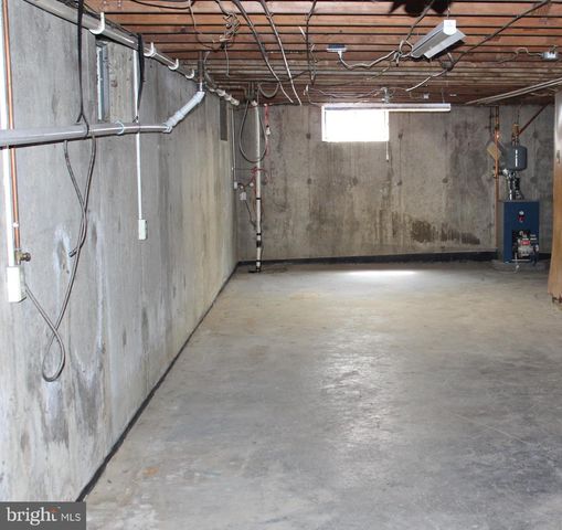 113 N 5 POINTS RD, West Chester, PA 19380