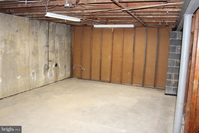 113 N 5 POINTS RD, West Chester, PA 19380