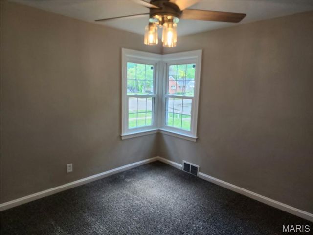 2557 Edison Avenue, Granite City, IL 62040