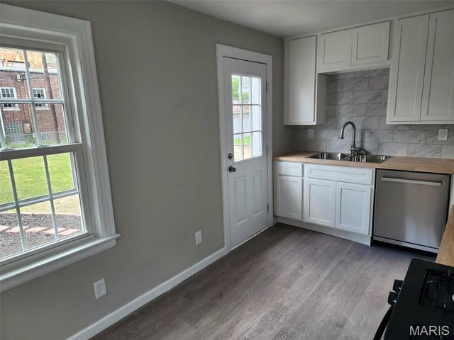 2557 Edison Avenue, Granite City, IL 62040