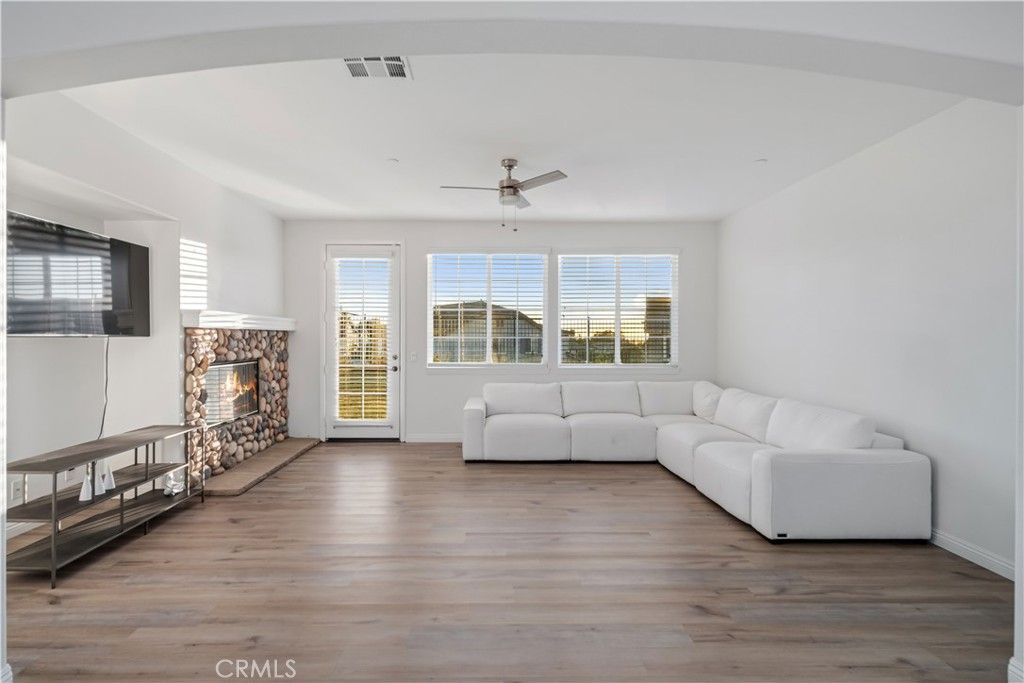 Image 14 of property listing at 11268 Price Street, Loma Linda, CA 92354