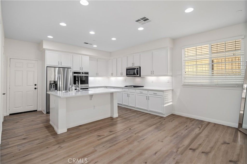 Image 16 of property listing at 11268 Price Street, Loma Linda, CA 92354
