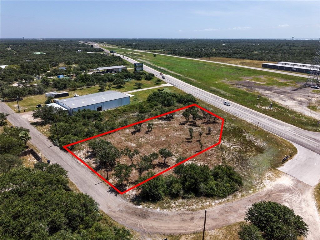 932 Holly Road, Rockport, TX 78382 — exterior