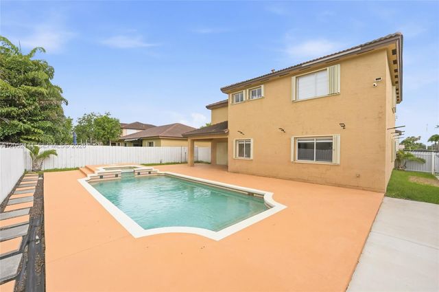 14202 SW 288th Ter, Homestead, FL 33033