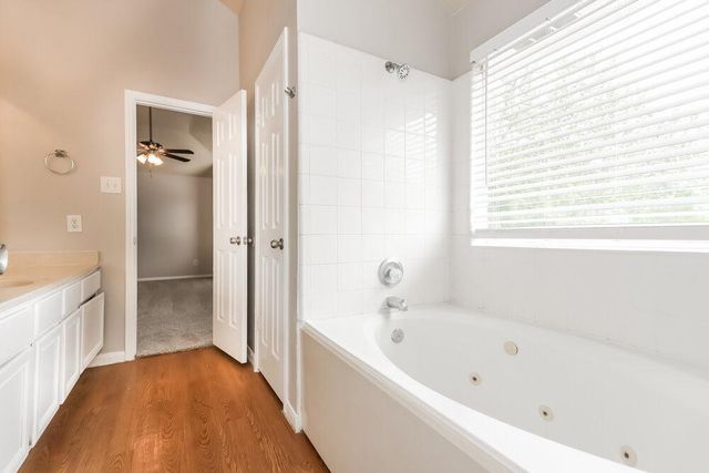 11927 Oakner Drive, Tomball, TX 77377