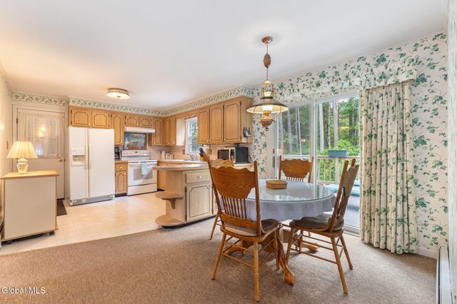 18 Sherwood Drive, Queensbury, NY 12804