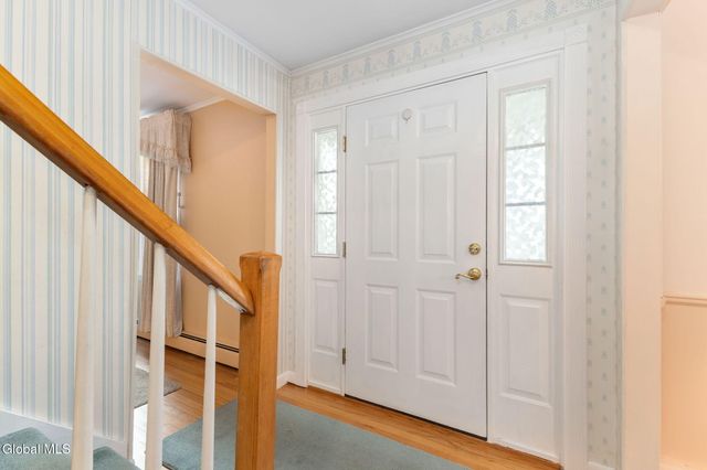 18 Sherwood Drive, Queensbury, NY 12804