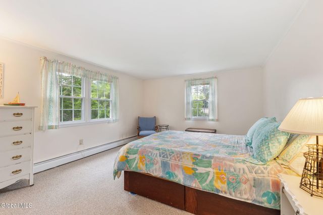 18 Sherwood Drive, Queensbury, NY 12804