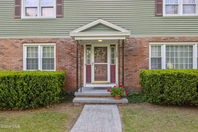 18 Sherwood Drive, Queensbury, NY 12804