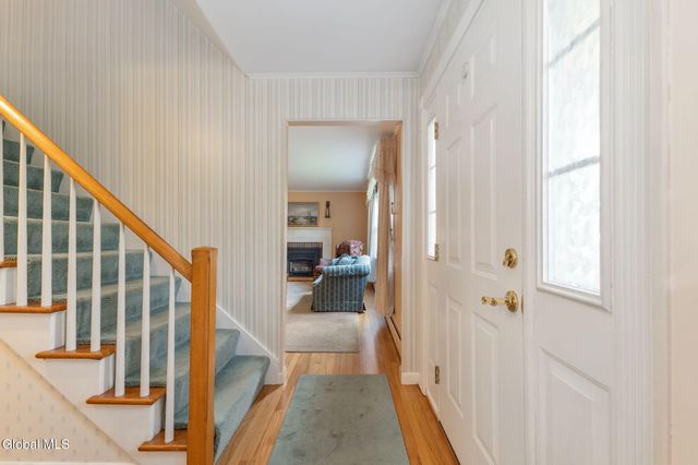 18 Sherwood Drive, Queensbury, NY 12804