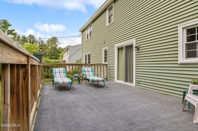 18 Sherwood Drive, Queensbury, NY 12804