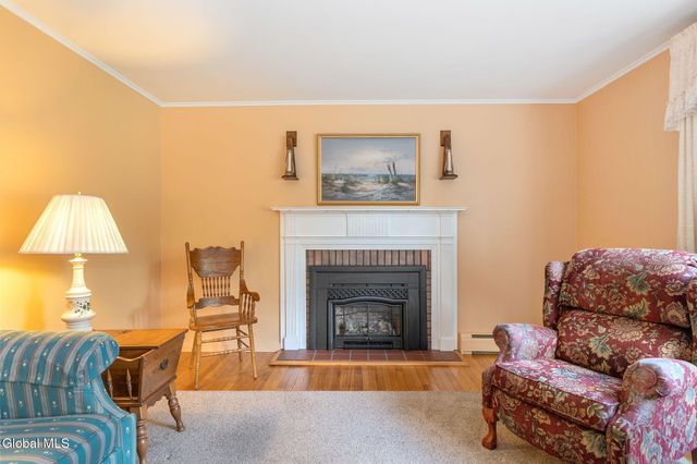 18 Sherwood Drive, Queensbury, NY 12804