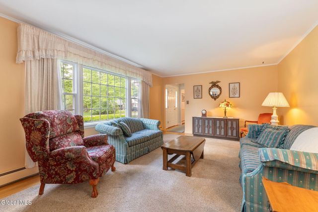 18 Sherwood Drive, Queensbury, NY 12804