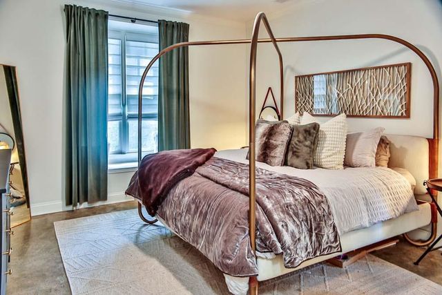 1279 W CRESTWOOD DR, Memphis, TN 38119