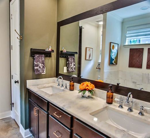 1279 W CRESTWOOD DR, Memphis, TN 38119