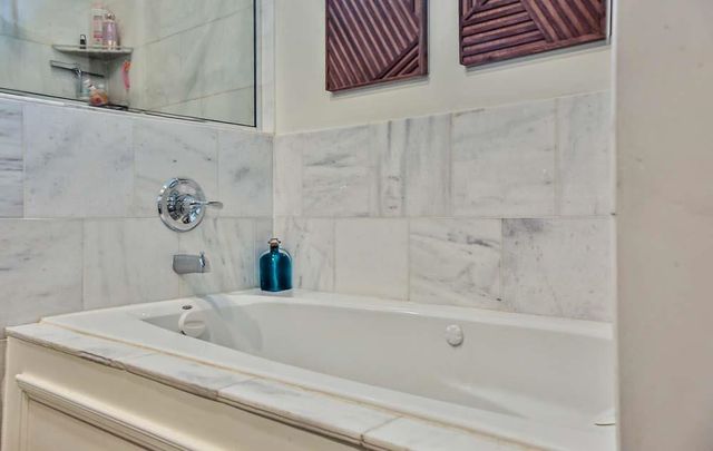 1279 W CRESTWOOD DR, Memphis, TN 38119