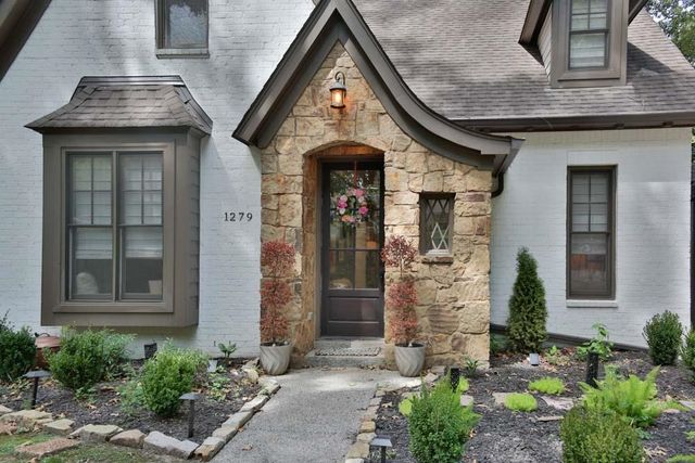 1279 W CRESTWOOD DR, Memphis, TN 38119