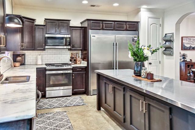 1279 W CRESTWOOD DR, Memphis, TN 38119