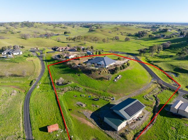 7931 Linda Vista Rd, Vacaville, CA 95688