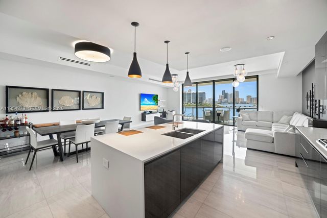 3300 NE 188th St 414, Aventura, FL 33180