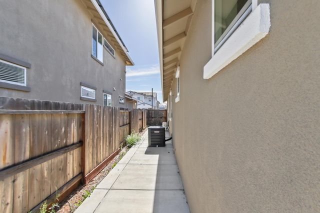 4236 Roanne Way, Rancho Cordova, CA 95742
