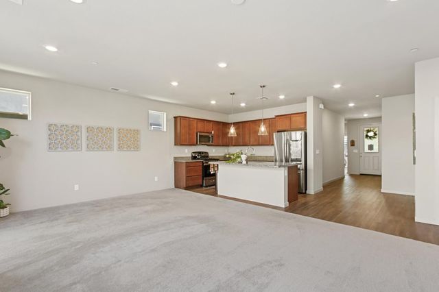 4236 Roanne Way, Rancho Cordova, CA 95742