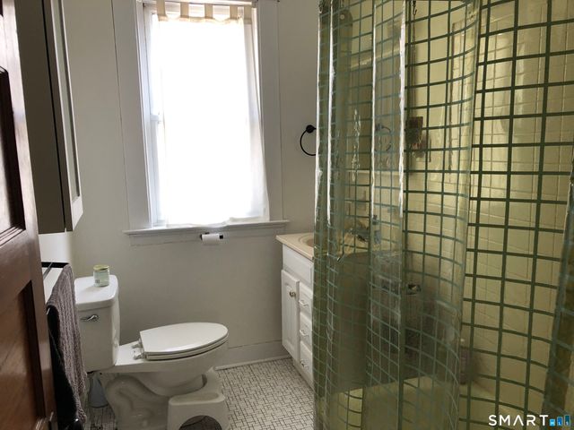 52 Canner Street 2, New Haven, CT 06511