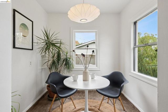 5366 Walnut, Oakland, CA 94619
