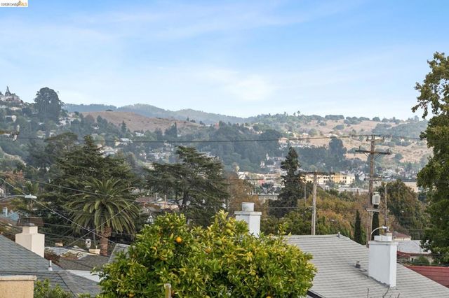 5366 Walnut, Oakland, CA 94619
