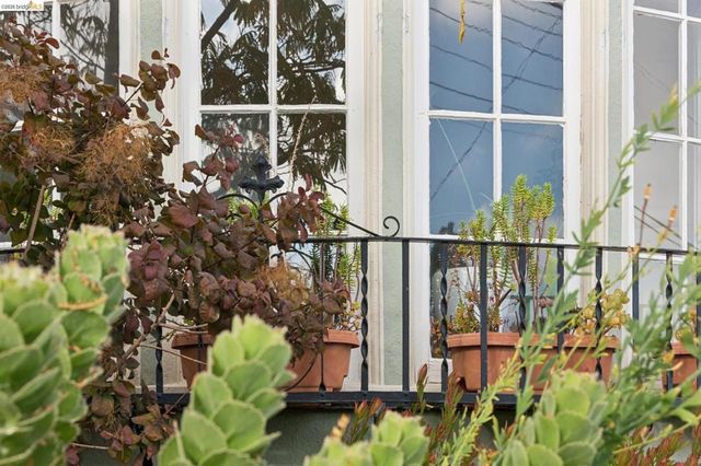 5366 Walnut, Oakland, CA 94619