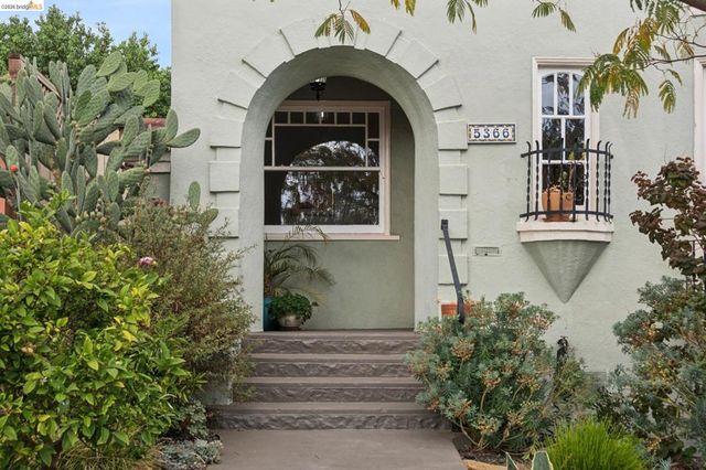 5366 Walnut, Oakland, CA 94619