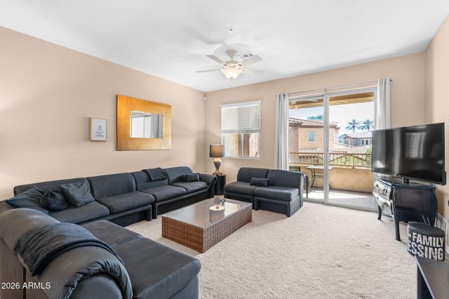 250 W QUEEN CREEK Road 240, Chandler, AZ 85248