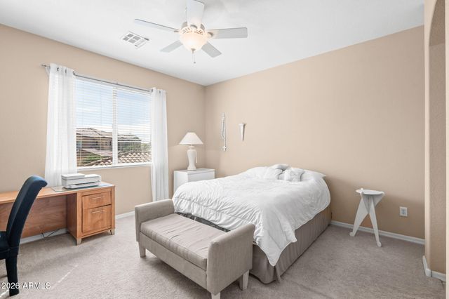 250 W QUEEN CREEK Road 240, Chandler, AZ 85248