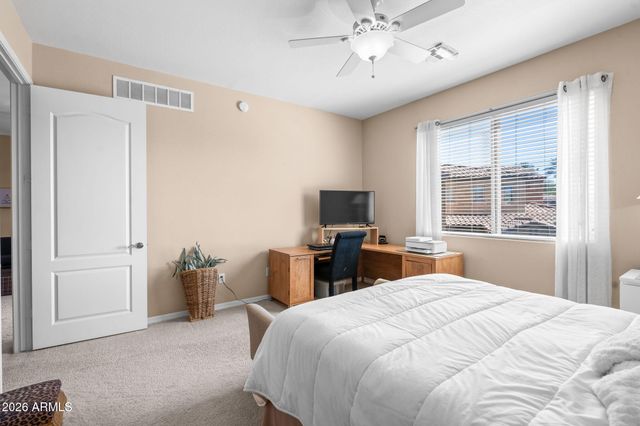 250 W QUEEN CREEK Road 240, Chandler, AZ 85248