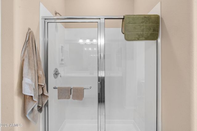 250 W QUEEN CREEK Road 240, Chandler, AZ 85248