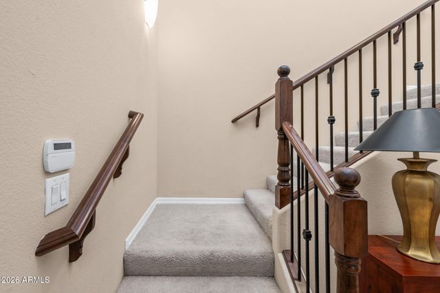 250 W QUEEN CREEK Road 240, Chandler, AZ 85248