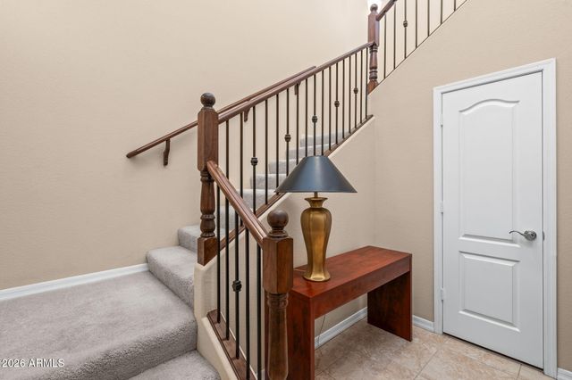 250 W QUEEN CREEK Road 240, Chandler, AZ 85248