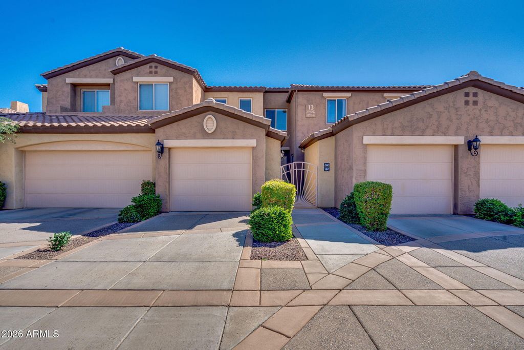250 W QUEEN CREEK Road 240, Chandler, AZ 85248