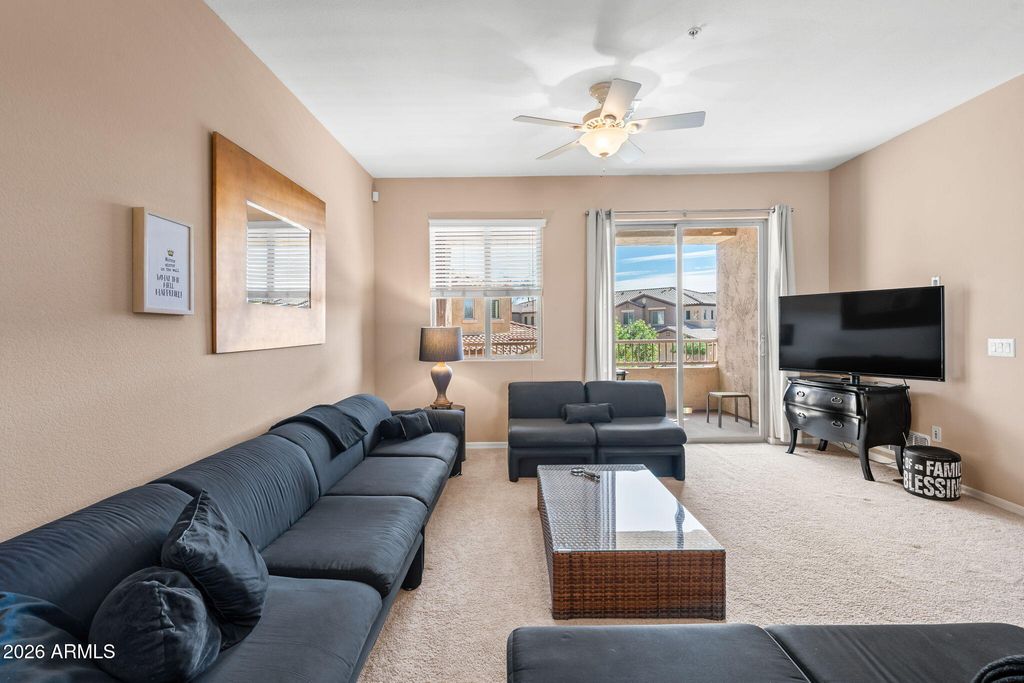 Image 12 of property listing at 250 W QUEEN CREEK Road 240, Chandler, AZ 85248